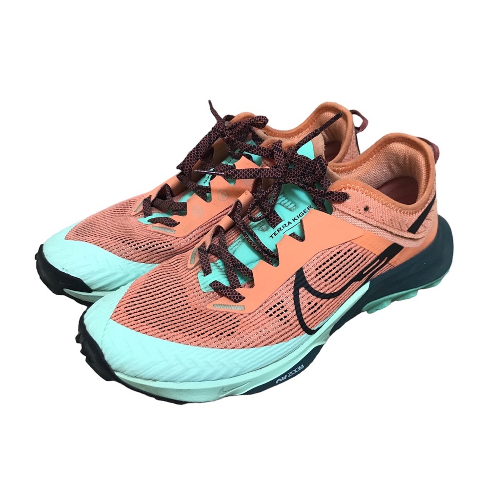 Nike Terra Kiger 8 womens trail running shoe size 9